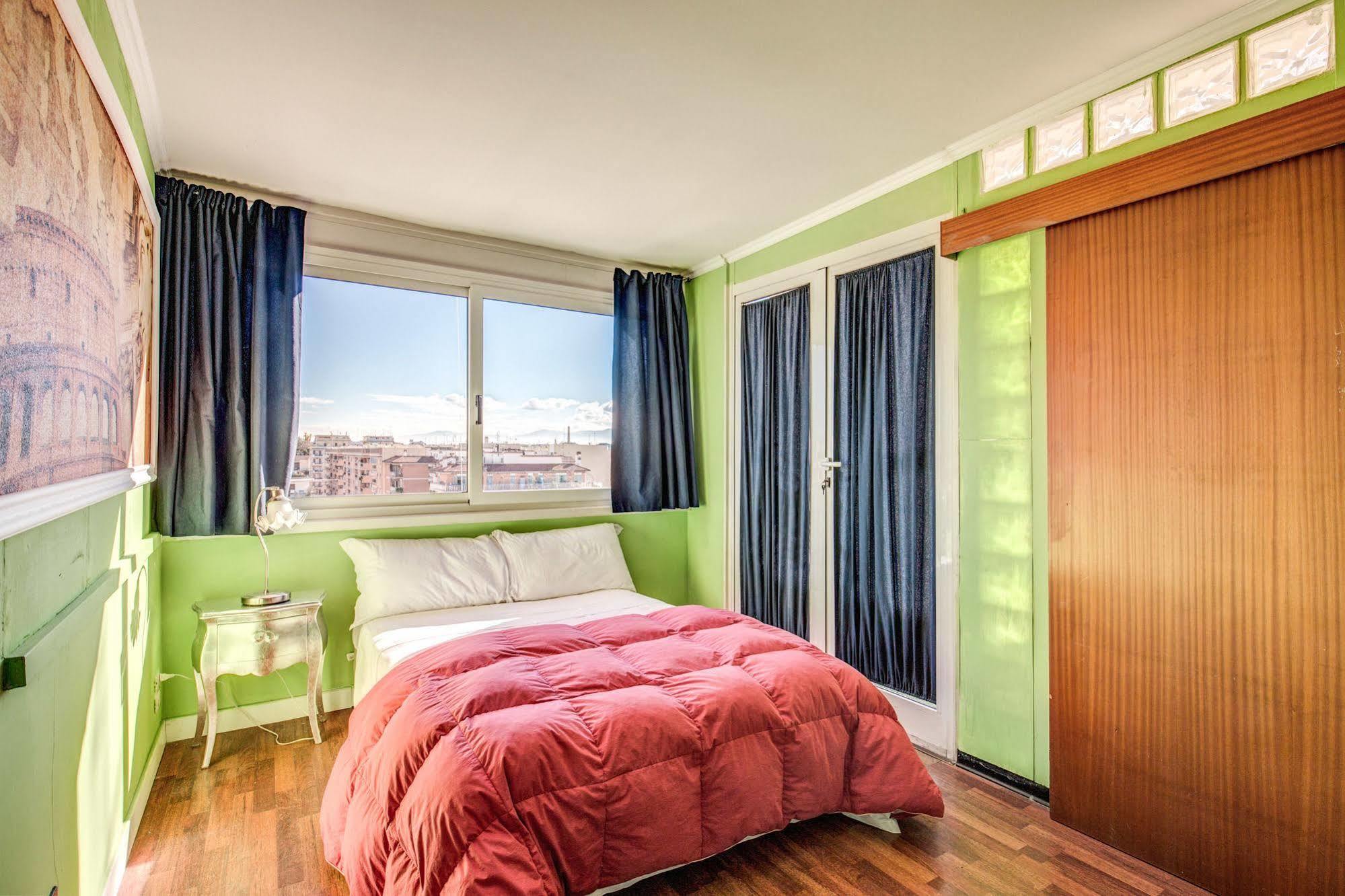 Piramide Terrace Bed & Breakfast Rome