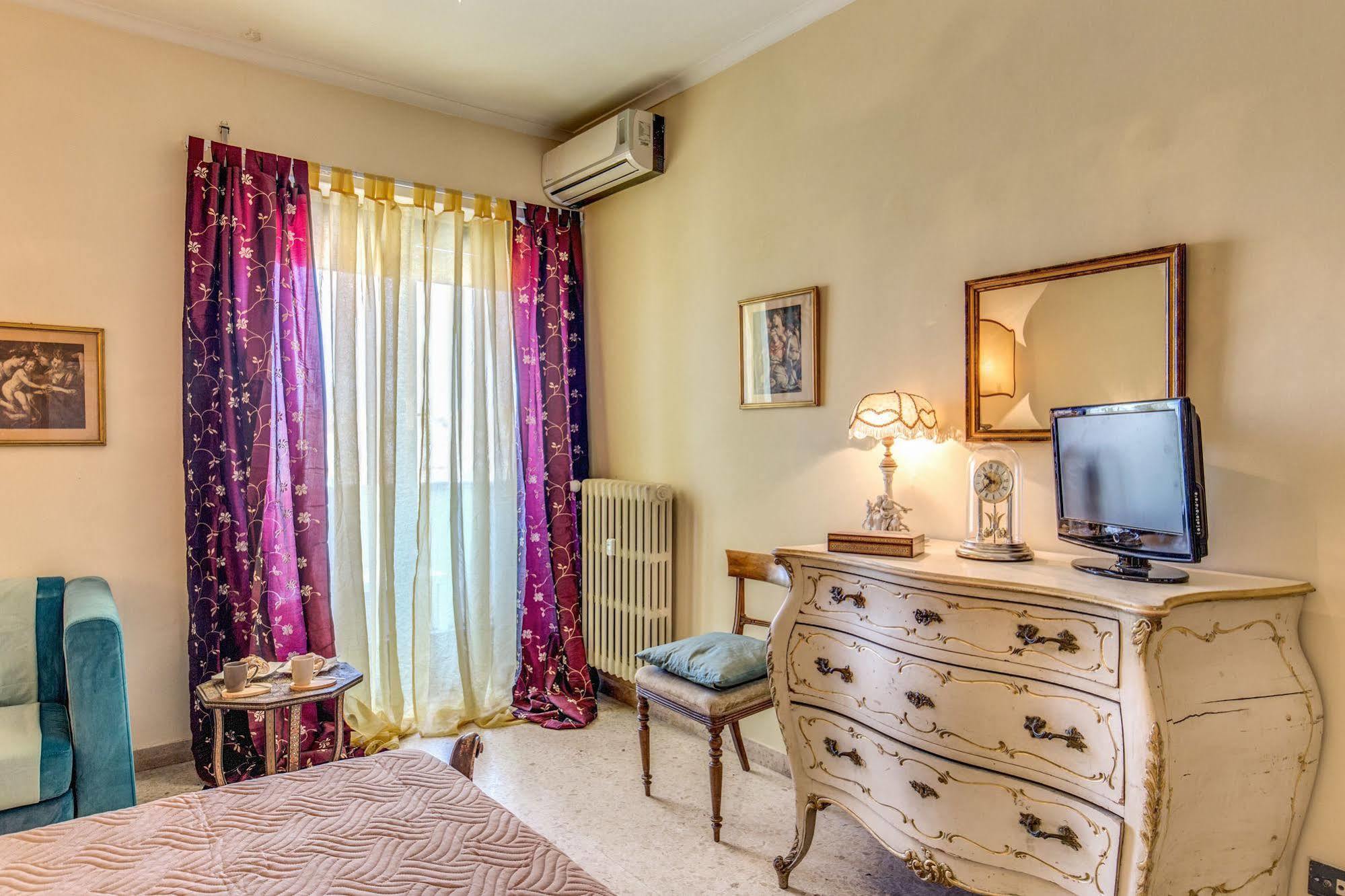 Bed & Breakfast Piramide Terrace Rome