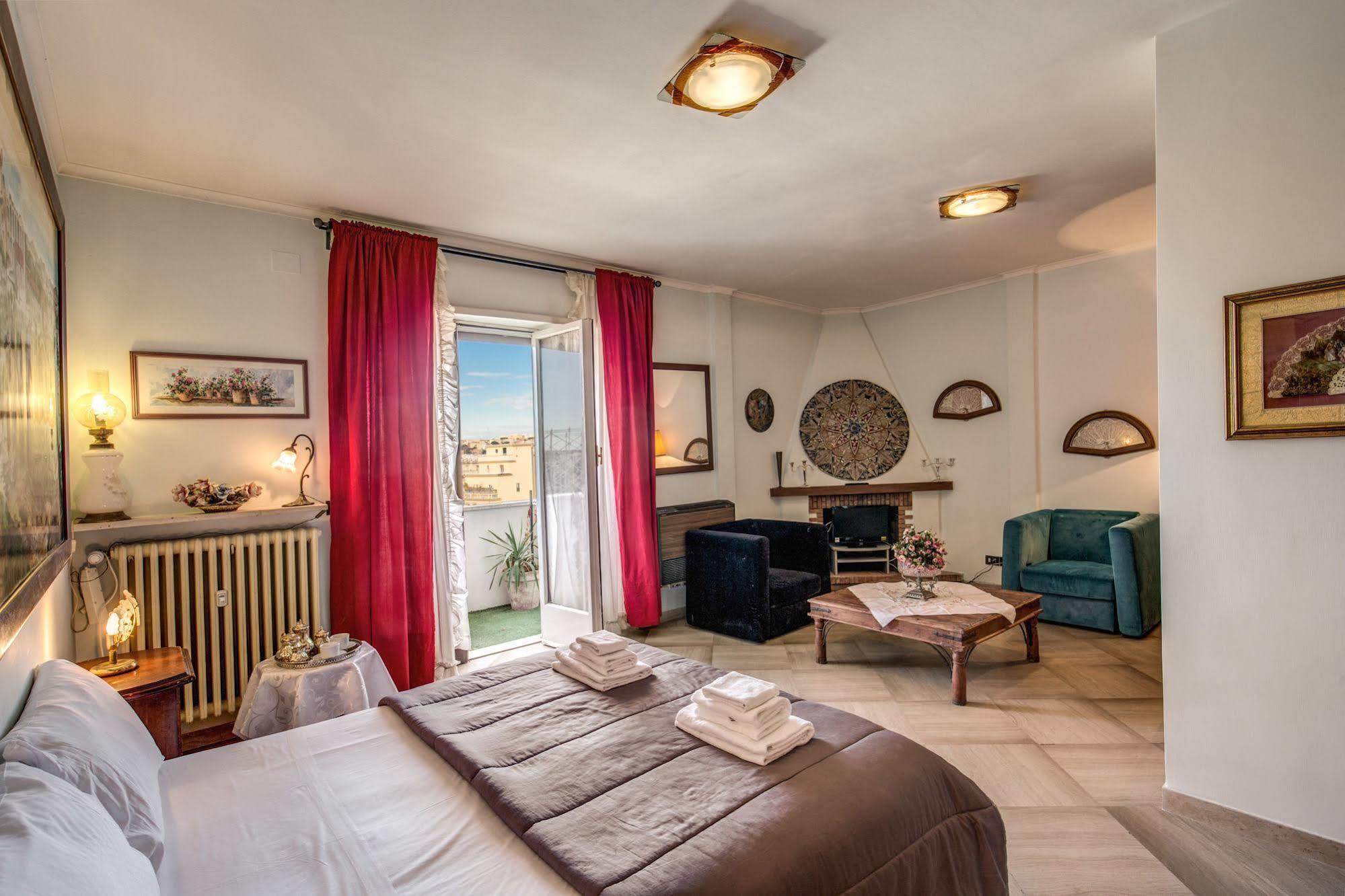 Piramide Terrace 2* Rom